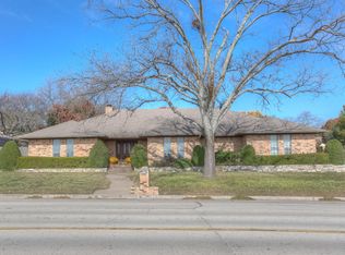 703 E Park Ave, Weatherford, TX 76086