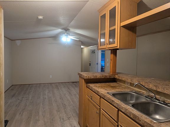3rd image of 46 George Dr