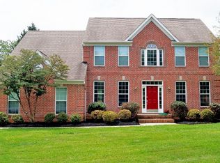 14416 Misty Valley Rd, Phoenix, MD 21131