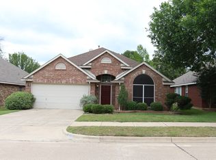 1916 Centenary Dr, Flower Mound, TX 75028