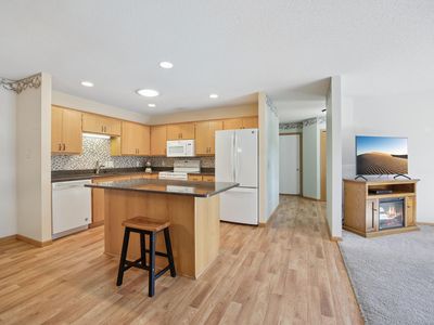 307 Circle View Dr, Dassel, MN, 55325
