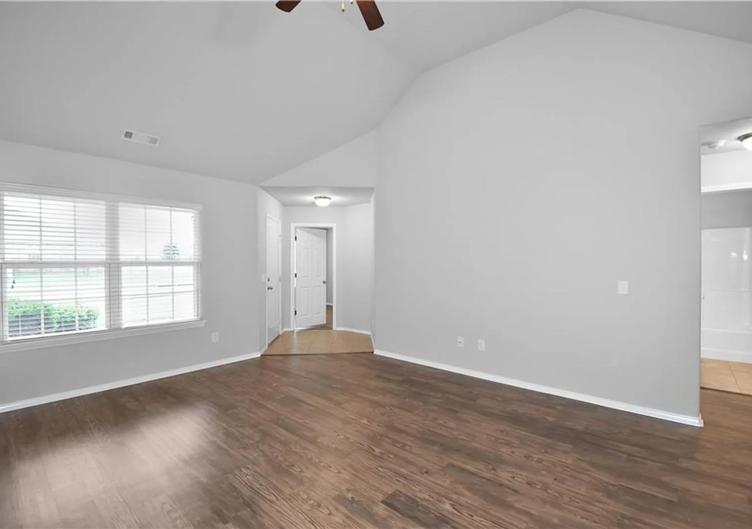 Great home near Bentonville West — Photo 4