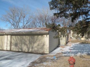 6374 Aspenwood Plz, Woodbury, MN 55125