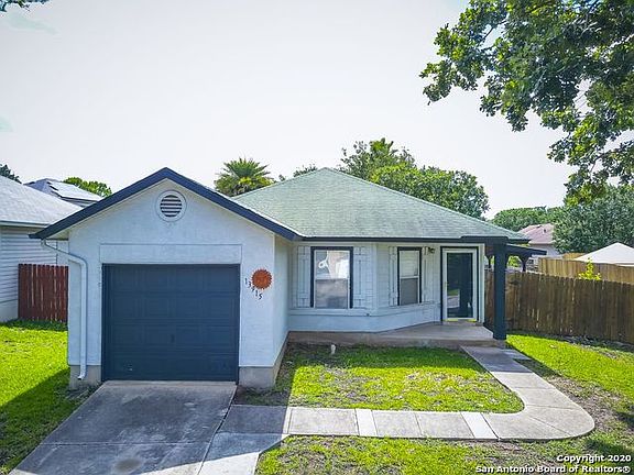 2nd image of 13915 Villa Camino