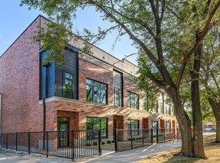 2347 W Morse Ave, Chicago, IL 60645