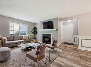 406 Glenleaf Dr, Peachtree Corners, GA 30092