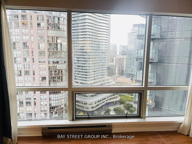 1001 Bay St #2213 — Photo 7
