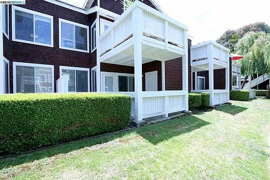 2nd image of 39 Bayside Ct