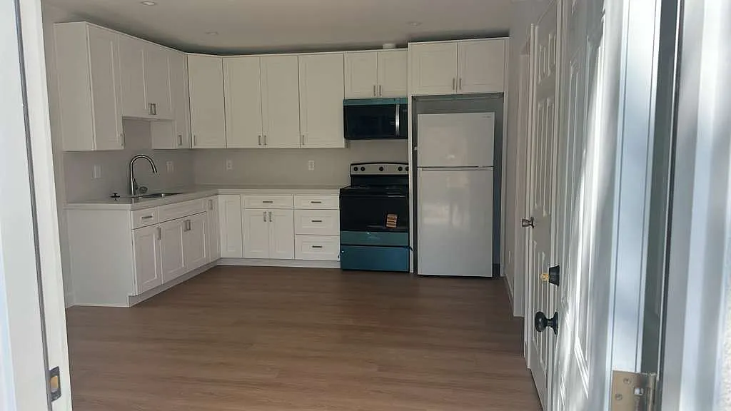 1 bed, 500 sqft, $2,450 — Photo 1