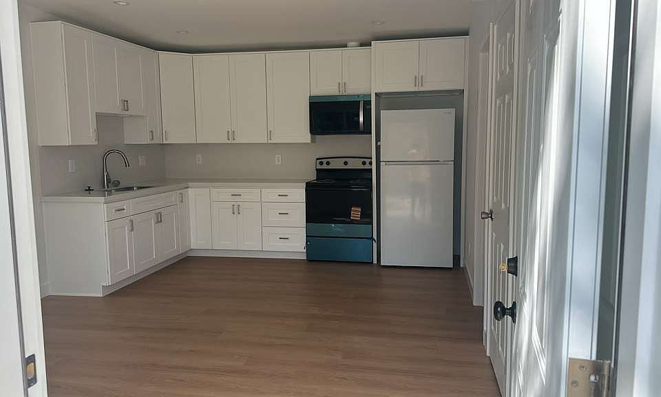 1st image of 11838 Magnolia Blvd