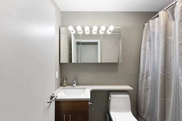 Rented by Compass | media 22