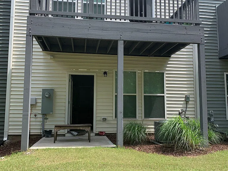 1121 Myers Point Dr — Photo 17
