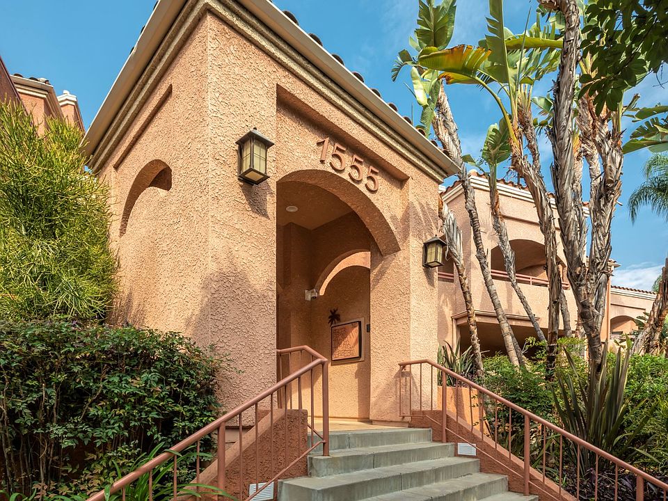 Scott Villa Entrance