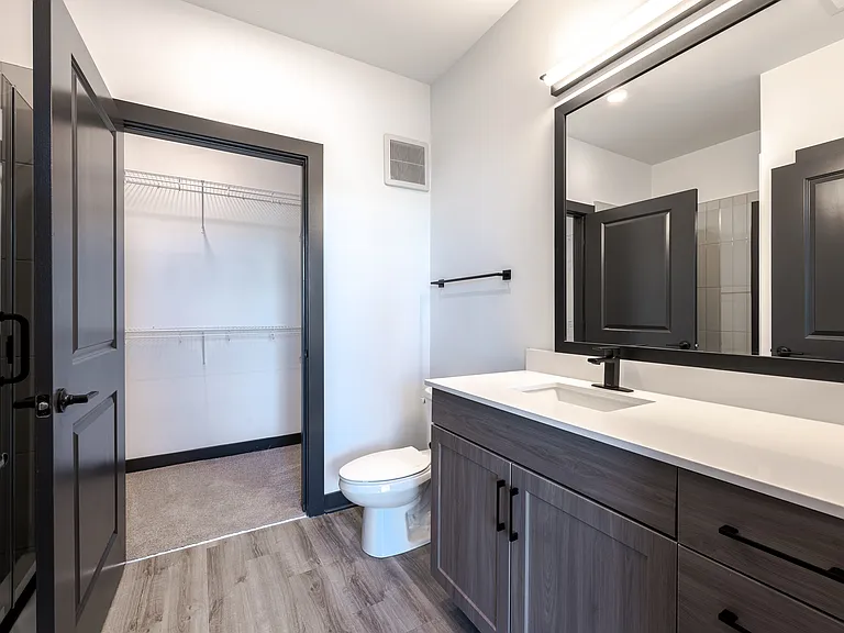 North End Apartments — Photo 16