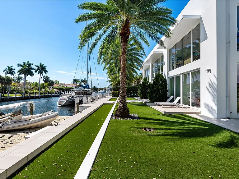 500 Isle Of Capri Dr — Photo 35