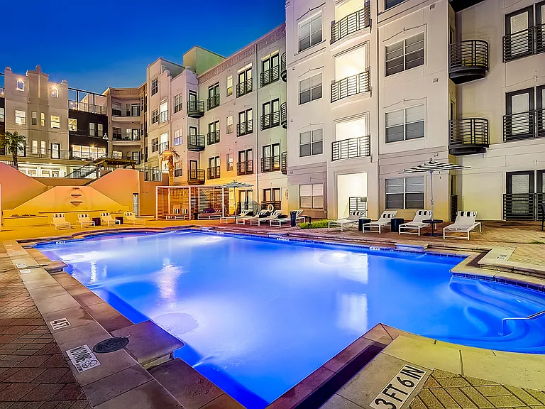 5 Mockingbird Apartments — Photo 57