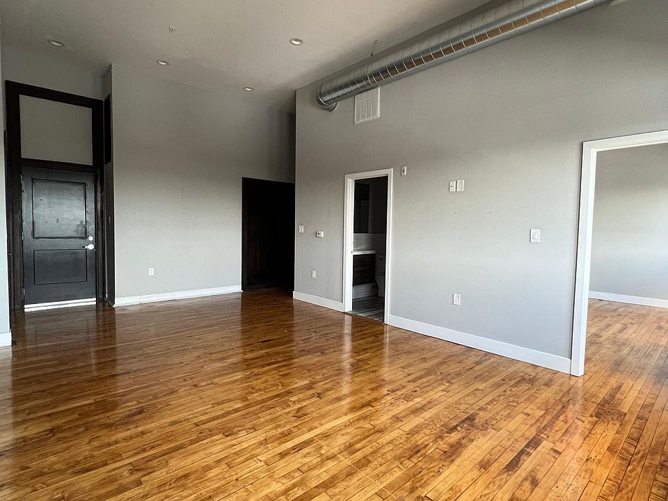 1st image of 1507 S 17th St #321
