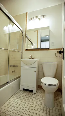 Rented by R New York | media 26