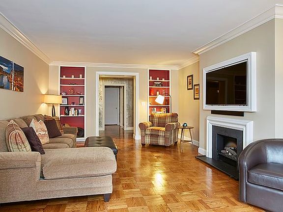 2nd image of 201 E 79th St APT 15B