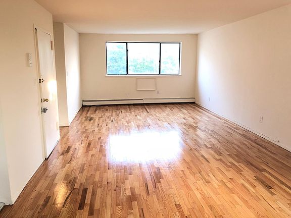 3rd image of 21104 23rd Ave #3