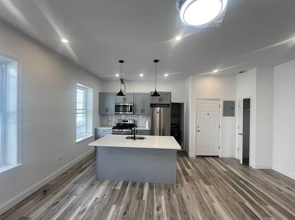 148 E 95th St APT 2R