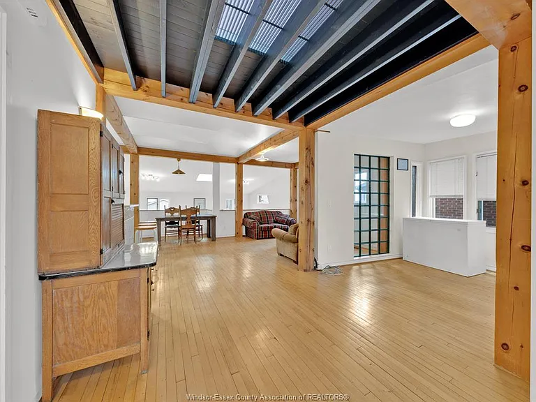 3131 Donnelly St — Photo 10