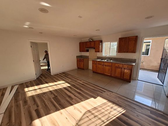 4th image of 8157 Cantaloupe Ave