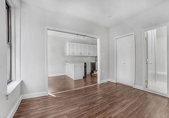 4th image of 1688 York Ave #4A