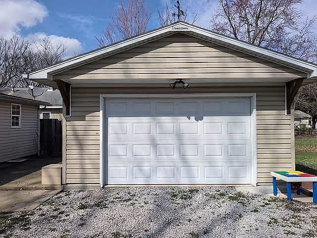 2nd image of 232 Burns Ave