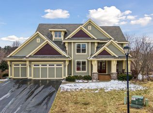 572 Spruce Cir, Eagan, MN 55123