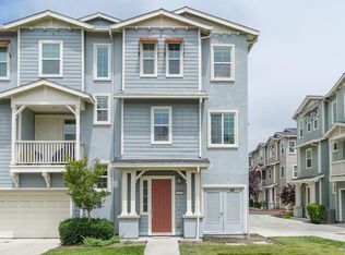 907 Jetty Dr, Richmond, CA 94804