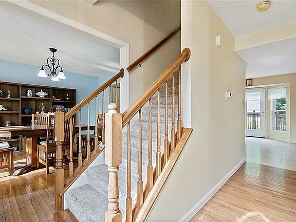 2nd image of 404 Hastings Dr