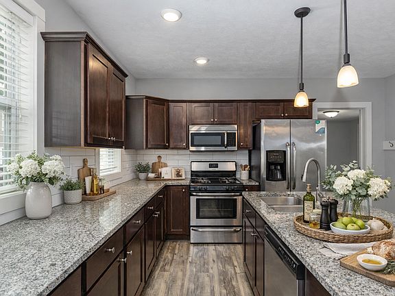 3rd image of 618 4th St NW APT 1