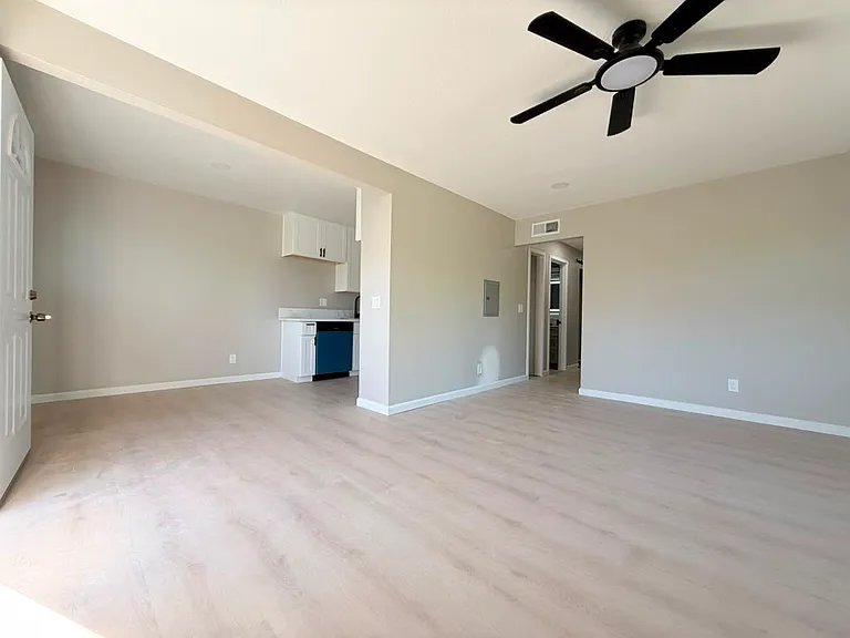 503 Hawthorn Ave #4 — Photo 10
