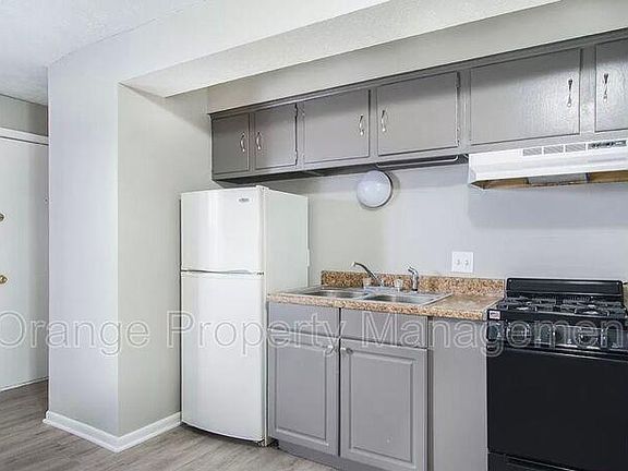 5th image of 4524 Lafayette Ave #3