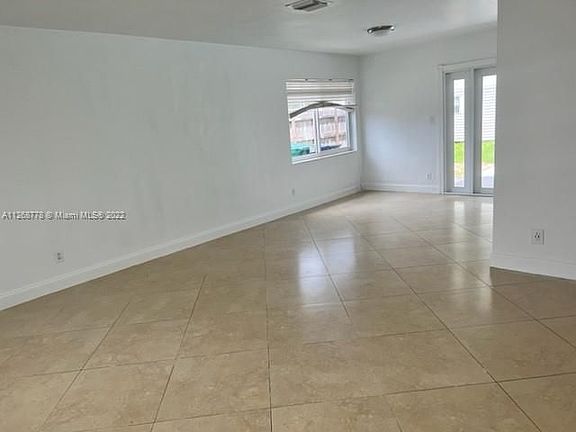 2nd image of 6011 SW 109th Ave