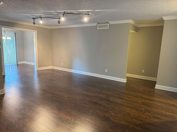 Living room (rear view)