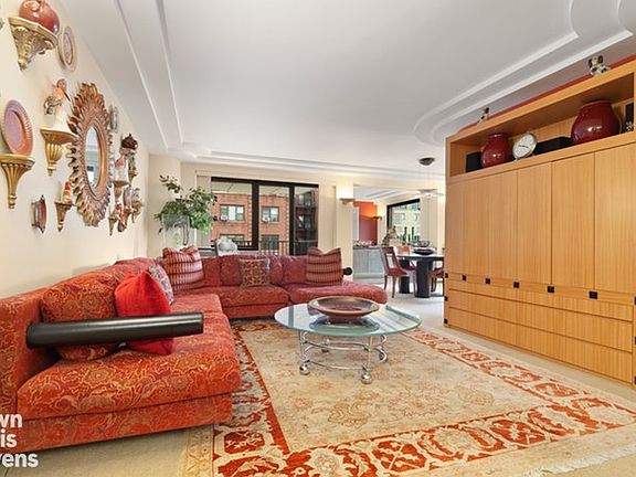 4th image of 5 W 65th St #4F