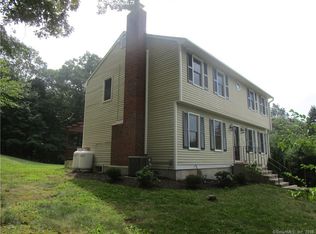 290 E Village Rd, Shelton, CT 06484