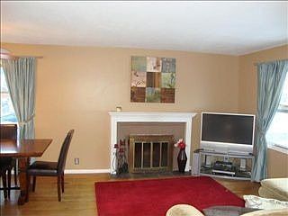 4th image of 5625 N Parker Ave