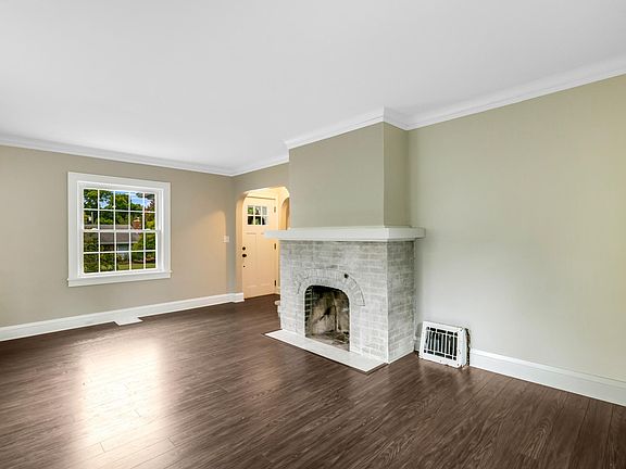 5th image of 3977 Alabama Ave S