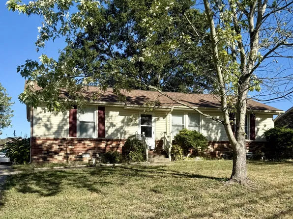 237 Evergreen Cir, Hendersonville, TN 37075