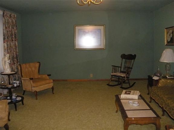 3rd image of 5300 Park Ave