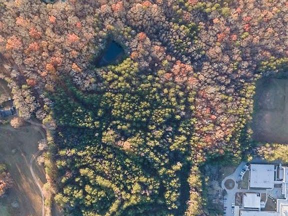 2nd image of 4039 Chapel Hill Rd