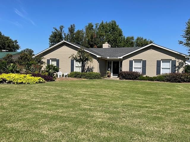 1st image of 528 Gaylo Dr