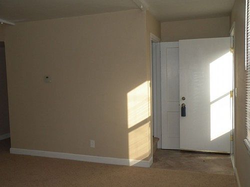5th image of 112 Clover Ave NE