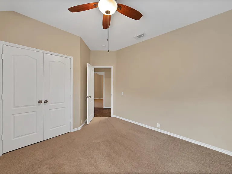5708 McKinley Ln — Photo 29