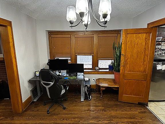 2nd image of 2016 30th St