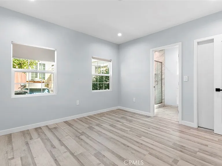 545 Ivy — Photo 21