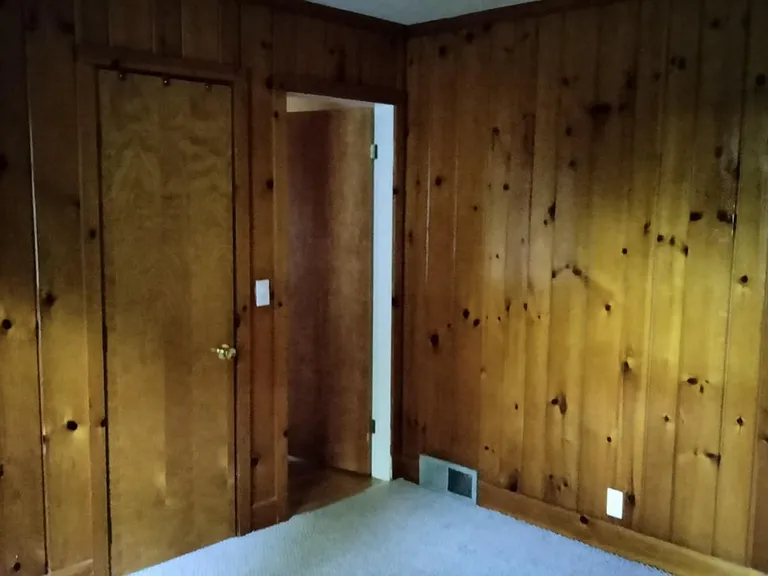 2164 Westfall Rd — Photo 16